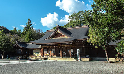 砥鹿神社とは 三河國一之宮 砥鹿神社 愛知県豊川市